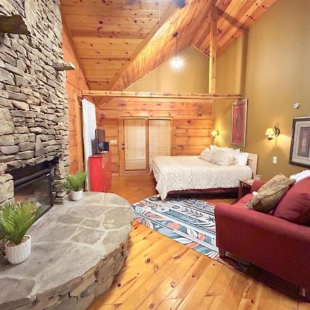 Honeymoon Hideaway Villa Gatlinburg Exteriör bild