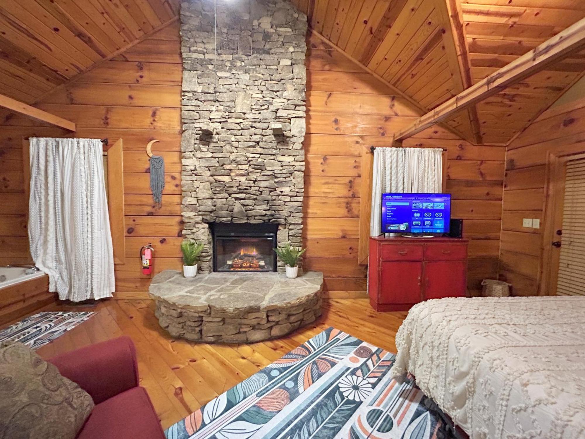 Honeymoon Hideaway Villa Gatlinburg Exteriör bild