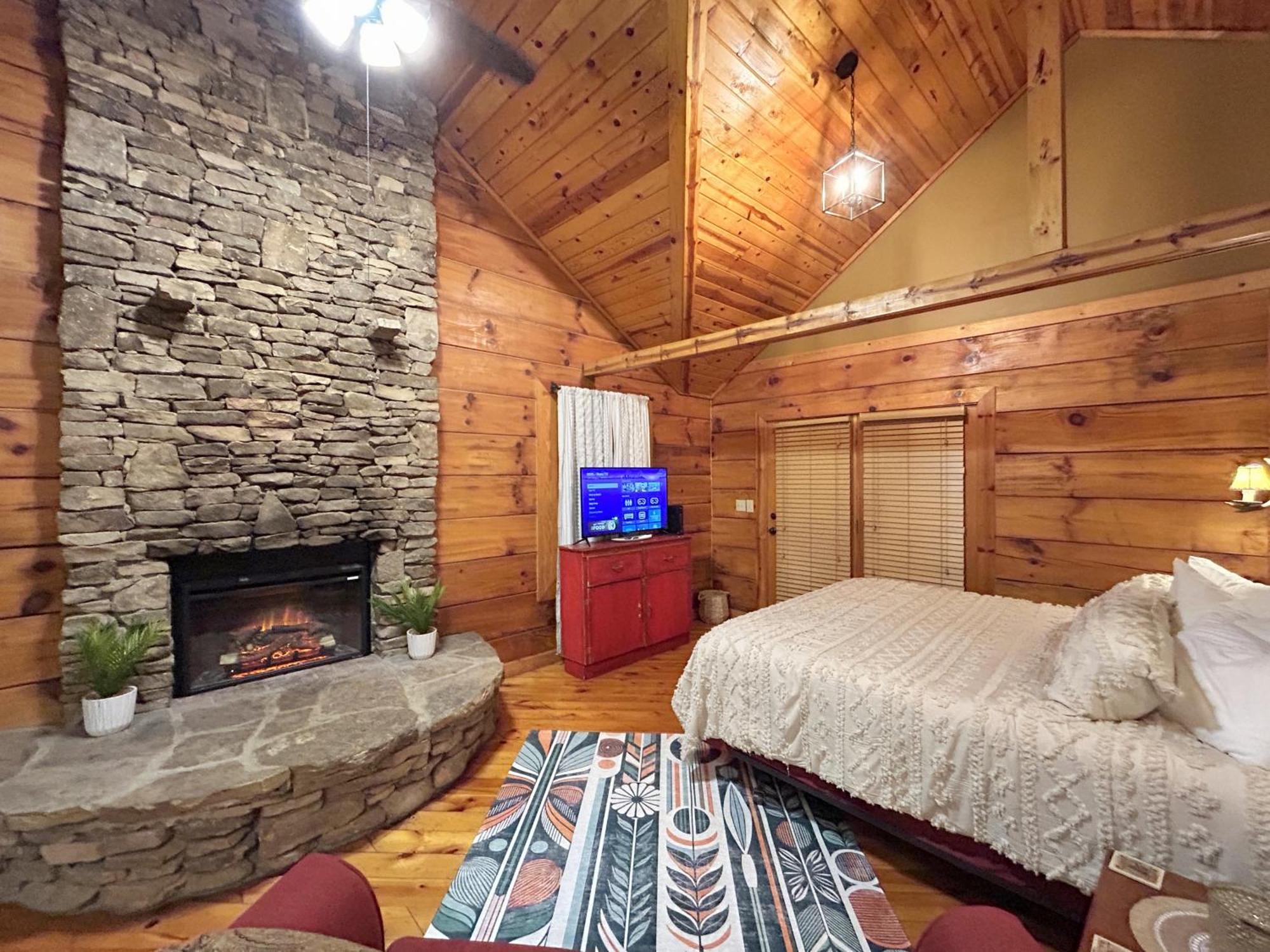 Honeymoon Hideaway Villa Gatlinburg Exteriör bild