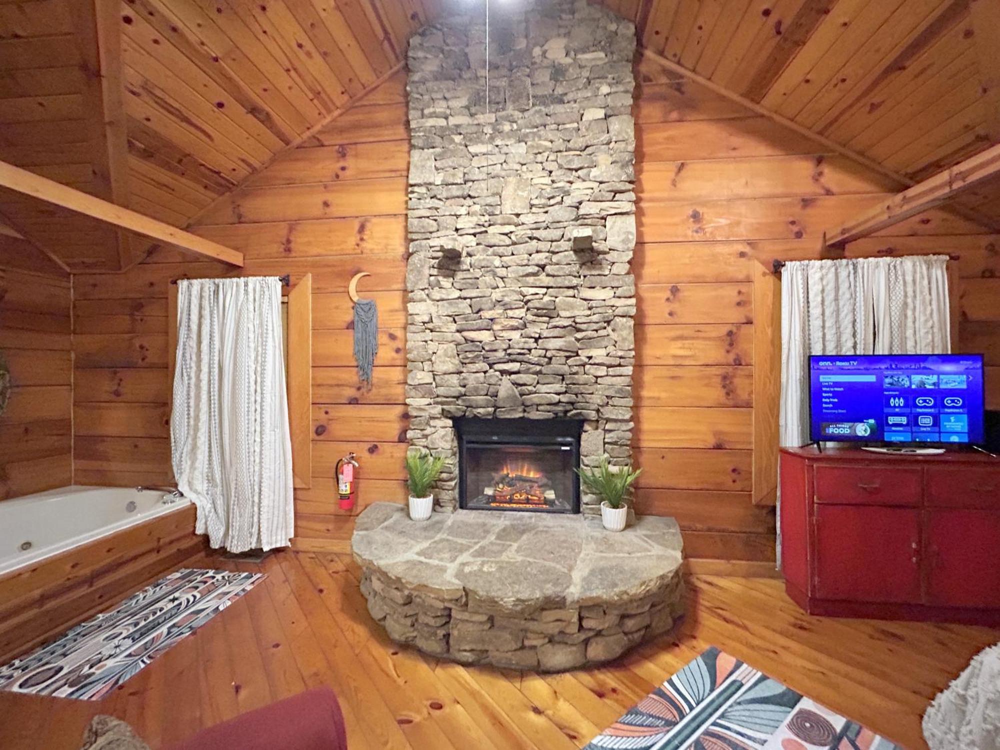 Honeymoon Hideaway Villa Gatlinburg Exteriör bild